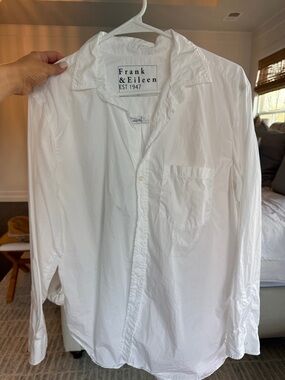 Frank & Eileen White Button-Down Shirt
